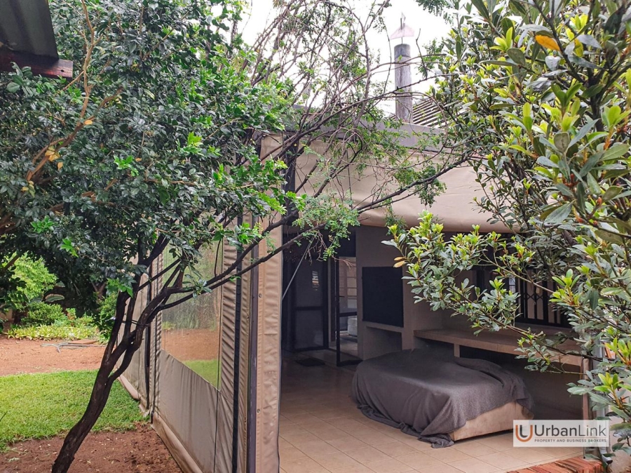 3 Bedroom Property for Sale in Safari Gardens North West